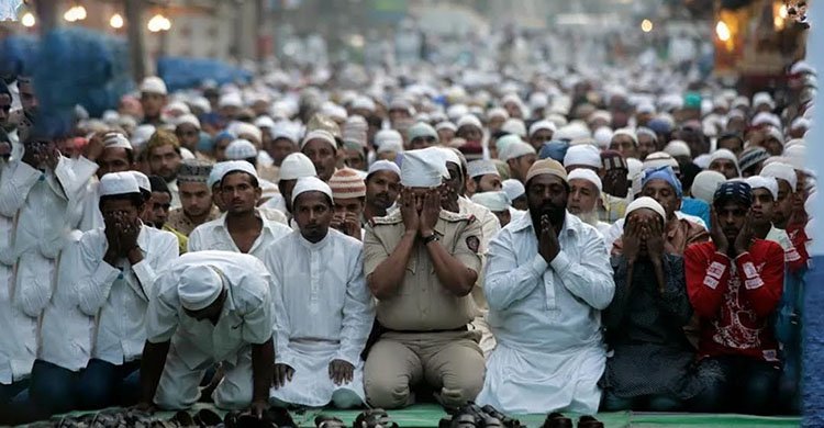 বিশ্বে সবচেয়ে দ্রুত বাড়ছে ইসলাম ধর্মের অনুসারীর সংখ্যা