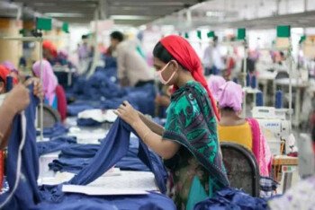 বাংলাদেশের অর্থনীতি নড়বড়ে: ধীরগতির প্রবৃদ্ধি, কারখানা বন্ধ, বাড়ছে বেকারত্ব