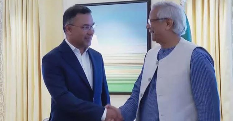 তারেক রহমানকে দেখে ড. ইউনূস বললেন ‘খুব ভালো লাগছে’