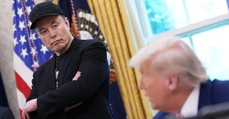 ট্রাম্পকে নিয়ে করা কিছু পোস্টের জন্য মাস্কের দুঃখপ্রকাশ