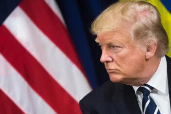 চার দেশের পাঁচ লাখ অভিবাসীকে যুক্তরাষ্ট্র ছাড়ার নির্দেশ