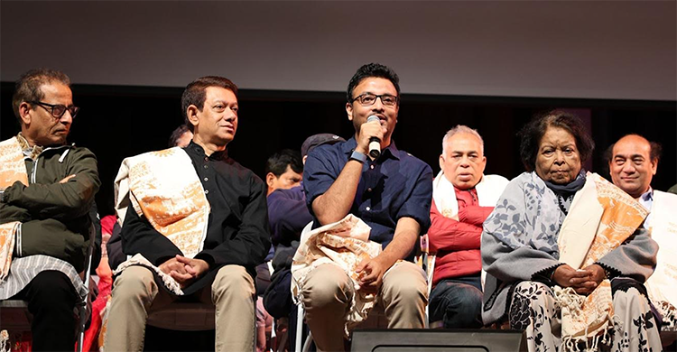 সাহিত্যপ্রেমীদের পদভারে মুখর ছিল নিউইয়র্ক বইমেলা