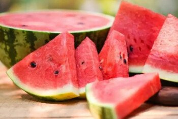 খাবারের আগে না পরে- কখন তরমুজ খাওয়া উপকারী?