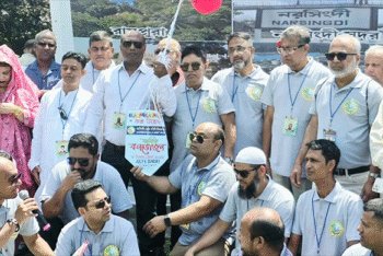 নিউইয়র্কে নরসিংদী এবং কুষ্টিয়া প্রবাসীদের বনভোজন উদ্বোধন করলেন অন্যতম পৃষ্ঠপোষক এসেম্বল অফ ইউএসএ’