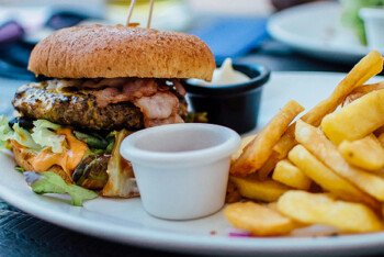 প্রক্রিয়াজাত খাবার যেভাবে স্বাস্থ্যের ক্ষতি করে