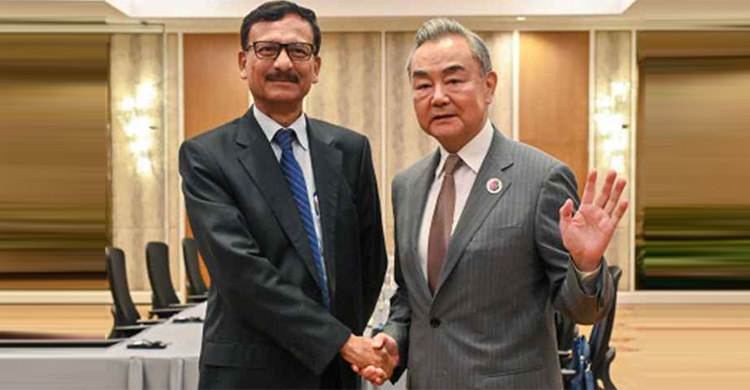 বাংলাদেশের বিশ্বাসযোগ্য বন্ধু ও সহযোগী হতে চায় চীন জানালেন পররাষ্ট্রমন্ত্রী ওয়াং ই