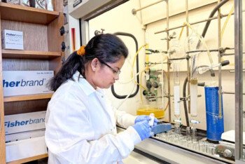 মিশিগানের গবেষণাগারে টিকা উদ্ভাবনের প্রচেষ্টায় বাংলাদেশের মমতা