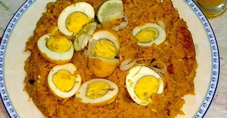 ডিম খিচুড়ি