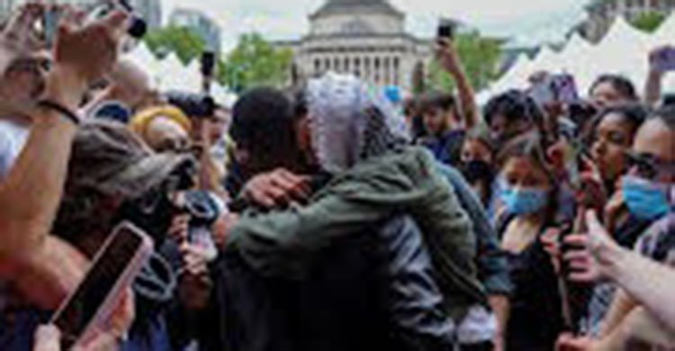 ইজরায়েলি হানার প্রতিবাদ করার ‘অপরাধে’ ৮০ ছাত্রছাত্রীকে বহিষ্কার! সিদ্ধান্ত কলাম্বিয়া বিশ্ববিদ্যালয়ের