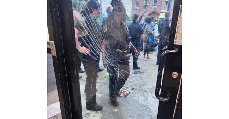 নিউইয়র্কে বাংলাদেশ কনস্যুলেটে মতবিনিময় সভায় হামলার চেষ্টা, কনস্যুলেট এর ব্যাখ্যা