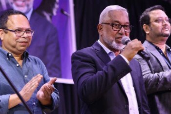 নিউ ইয়র্কে বাংলাদেশের নন্দিত সুরকার নকীব খানের জাদুকরী পরিবেশনায় মুগ্ধ শ্রোতারা