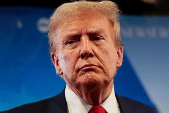 কেন ট্রাম্পের শুল্ককে বেআইনি বলল আদালত? আমেরিকার আইনে প্রেসিডেন্ট কতটা ক্ষমতা পান?