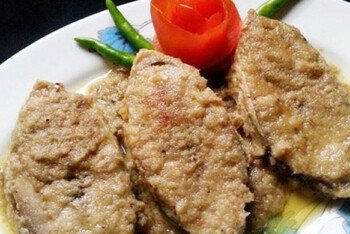 নারিকেল দুধে ইলিশ কোরমা