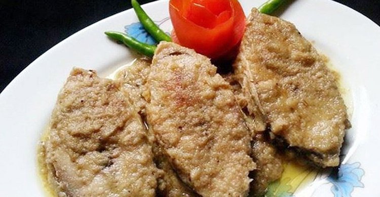 নারিকেল দুধে ইলিশ কোরমা