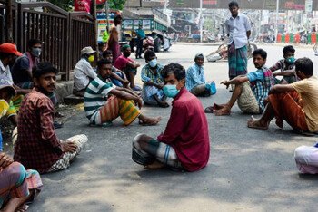 বাংলাদেশের ১৮ শতাংশ মানুষ যেকোনো সময় গরিব হতে পারে