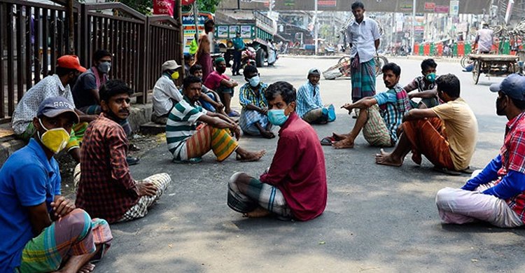 বাংলাদেশের ১৮ শতাংশ মানুষ যেকোনো সময় গরিব হতে পারে