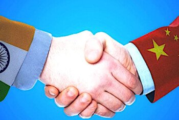 মার্কিন শুল্কে বিপদগ্রস্ত ভারতের পাশে দাঁড়াবে চীন