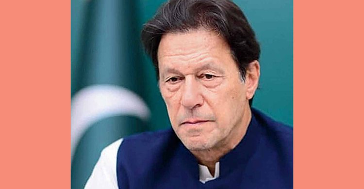 ৮ মামলায় জামিন পেয়েছেন পাকিস্তানের সাবেক প্রধানমন্ত্রী ইমরান খান