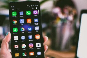 নিউ ইয়র্কসহ যুক্তরাষ্ট্রের ২৫ অঙ্গরাজ্যের স্কুলে বিভিন্ন পর্যায়ে মোবাইল ফোন ব্যবহার নিষিদ্ধ