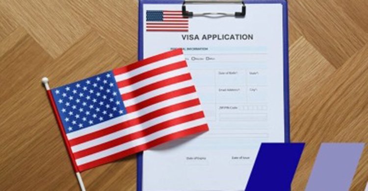 যুক্তরাষ্ট্রের পতাকা পোড়ানো নিষিদ্ধ করল ট্রাম্প প্রশাসন