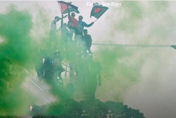 বিপ্লবের এক বছর পর বাংলাদেশে আশা হতাশায় রূপ নিচ্ছে বলছে নিউইয়র্ক টাইমস