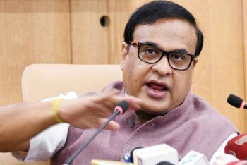 বাংলাদেশ সীমান্তবর্তী এলাকায় আদিবাসীদের বন্দুকের লাইসেন্স দেবে আসাম সরকার