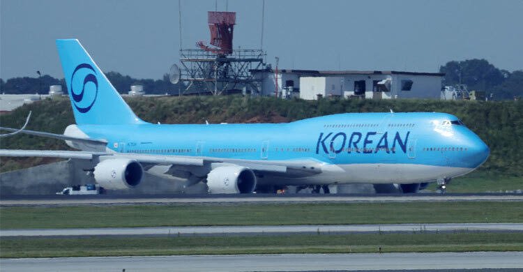 অবৈধ অভিবাসীদের বিরুদ্ধে অভিযানের পর যুক্তরাষ্ট্র থেকে দক্ষিণ কোরিয়ায় ফিরেছে তিন শতাধিক কর্মী