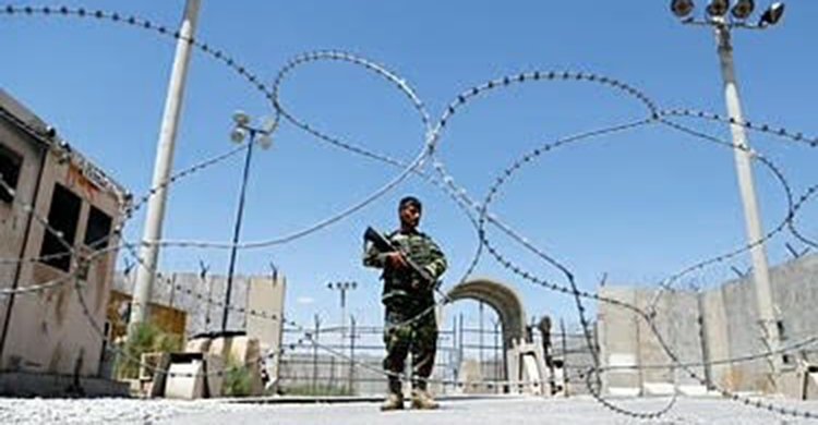 আফগান বিমানঘাঁটি ব্যবহারে তালেবানদের গোপনে চাপ দিচ্ছে ট্রাম্প প্রশাসন