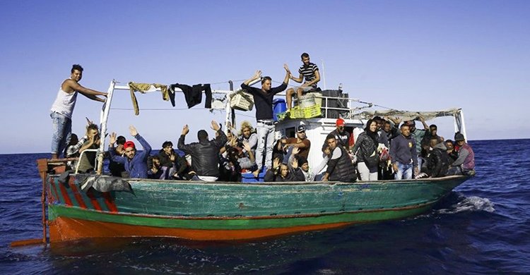 ইতালিতে তিন দিনে নতুন করে ৫০০ অভিবাসী, তালিকায় বাংলাদেশিরাও