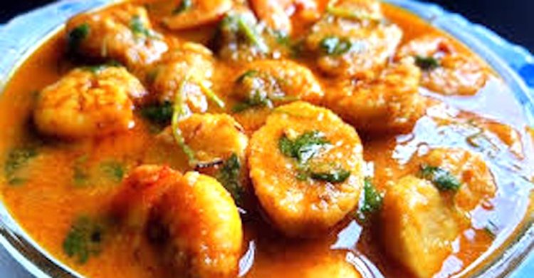 কচুর মুখি দিয়ে চিংড়ি