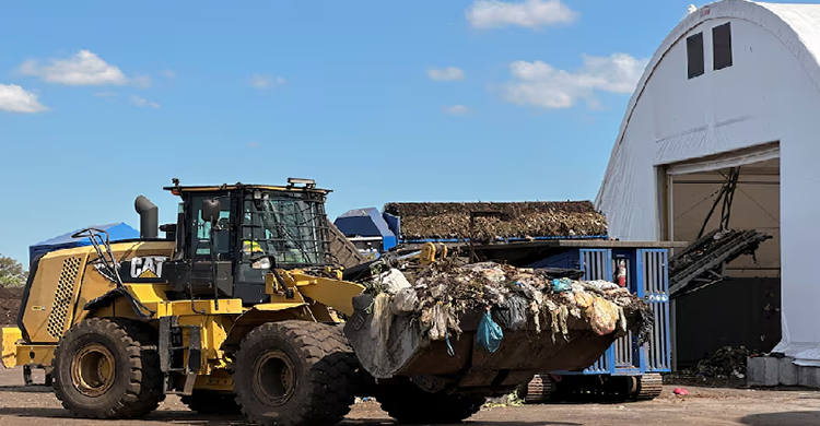 নিউ ইয়র্কে বর্জ্য থেকে তৈরি হচ্ছে মূল্যবান ‘ব্ল্যাক গোল্ড’
