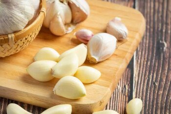 প্রতিদিন রসুন খেলে শরীরে কী পরিবর্তন ঘটে