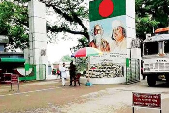 ভারতের সাথে তিনটি স্থলবন্দর পুরোপুরি বন্ধ করে দেওয়ার সিদ্ধান্ত ইউনূস সরকারের, দু’টিই পশ্চিমবঙ্গ লাগোয়া!