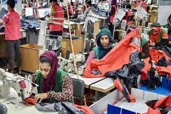 ভারতের ‘অদৃশ্য বাধা’র মুখে ব্যাহত বাংলাদেশের তৈরি পোশাক রপ্তানি