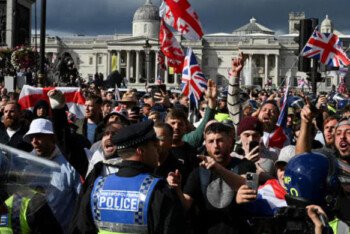 লন্ডনে বিশাল অভিবাসনবিরোধী বিক্ষোভ; বক্তব্য দিলেন মাস্ক, চাইলেন ব্রিটেনের সরকার পরিবর্তন