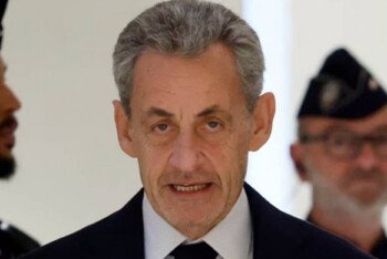 ষড়যন্ত্রের দায়ে ফ্রান্সের সাবেক প্রেসিডেন্ট নিকোলাস সারকোজির পাঁচ বছরের কারাদণ্ড