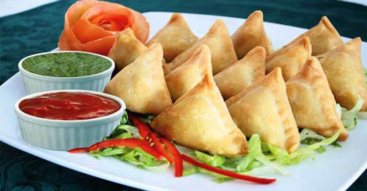 সন্ধ্যার শিঙাড়া-চপ: স্বাস্থ্যের জন্য লুকানো বিপদ