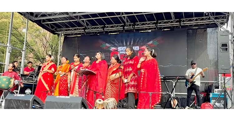 জ্যাকসন হাইটসে জমজমাট আয়োজনে বাংলার লোক উৎসব ও পথমেলা