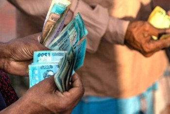 অনানুষ্ঠানিক অর্থনীতির দাপটে বাংলাদেশে এখনও ৭২% লেনদেন হয় নগদ টাকায়