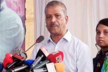 আ.লীগের ওপর নিষেধাজ্ঞা তুলে নেওয়ার কোনো সম্ভাবনা নেই বললেন আইন উপদেষ্টা ড. আসিফ নজরুল