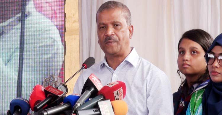 আ.লীগের ওপর নিষেধাজ্ঞা তুলে নেওয়ার কোনো সম্ভাবনা নেই বললেন আইন উপদেষ্টা ড. আসিফ নজরুল