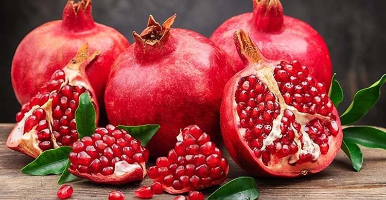 ডালিম খেলে যে উপকার