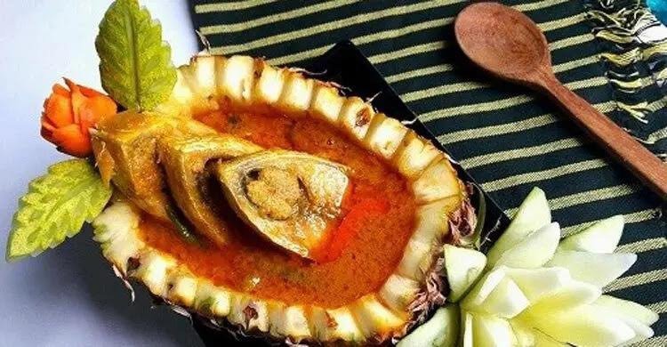 আনারস দিয়ে ইলিশ