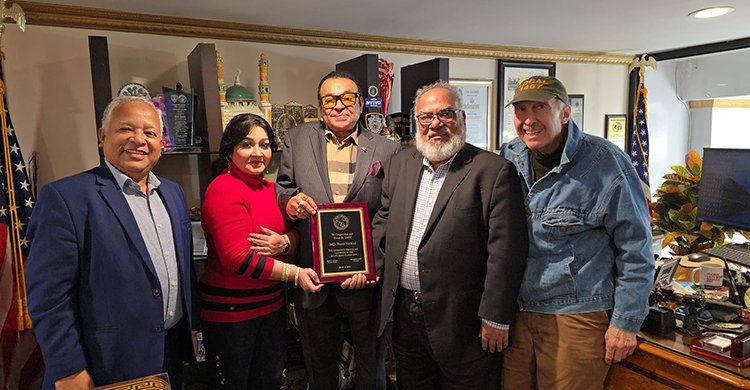 নিউইয়র্কে ‘এশিয়ান হেরিটেজ বিজনেস লিডার’ অ্যাওয়ার্ড পেলেন গোল্ডেন এজ হোমকেয়ার এর শাহ নেওয়াজ