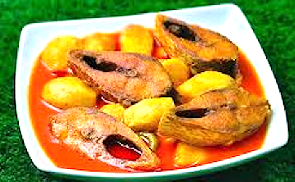 কচুমুখী দিয়ে ইলিশ