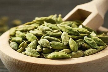 খাবার খাওয়ার পর এলাচ খেলে কী হয়?