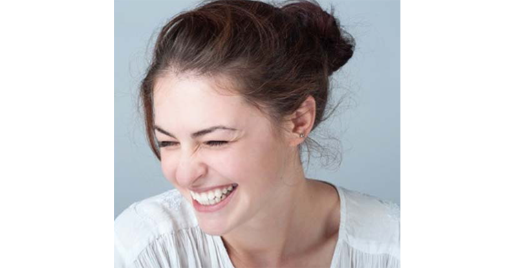 জেনে নিন হাসির স্বাস্থ্য উপকারিতা