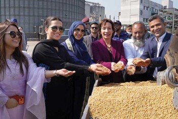 যুক্তরাষ্ট্র থেকে ১ বিলিয়ন ডলারের সয়াবিন আমদানির চুক্তি বাংলাদেশের