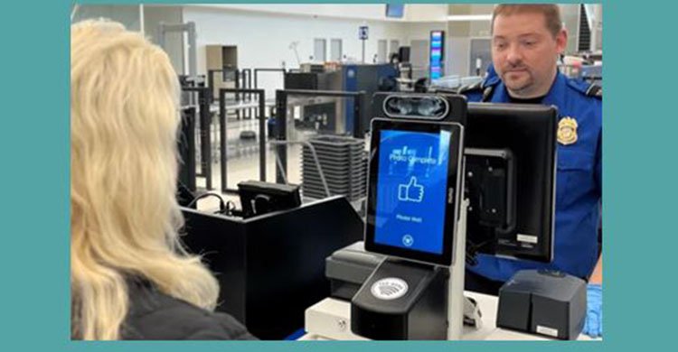 যুক্তরাষ্ট্র প্রবেশে কঠোর নজরদারি, একমাত্র যুক্তরাষ্ট্রের নাগরিক ছাড়া সকলের জন্য প্রযুক্তিনির্ভর ট্র্যাকিং চালু