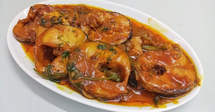 শোল মাছের দোপেঁয়াজা